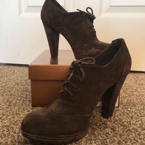 Heeled Audrey Brooke oxfords